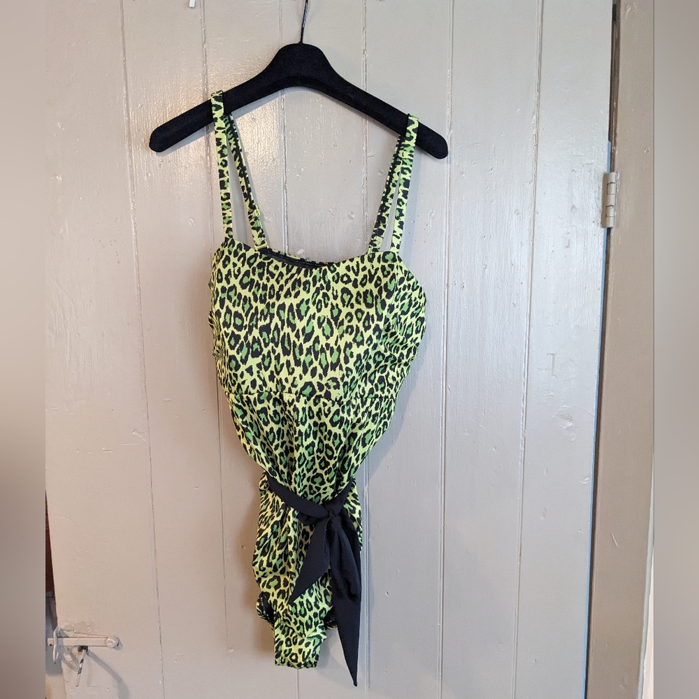 Cacique swim one piece